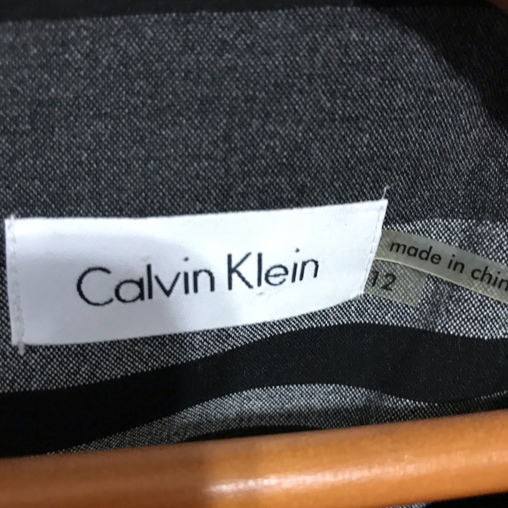 Dress - Picture 4 of 4